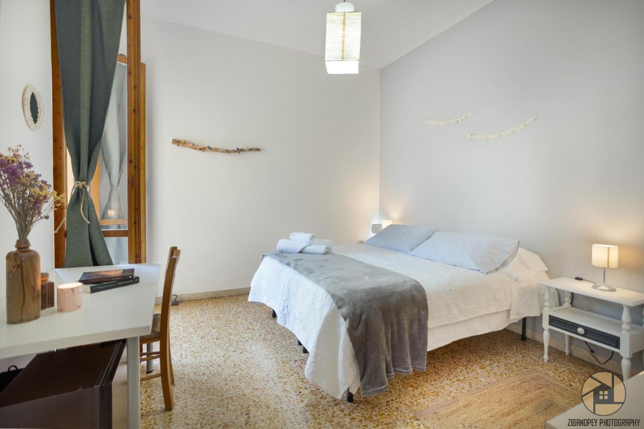Room San Frediano Firenze Bagian luar foto